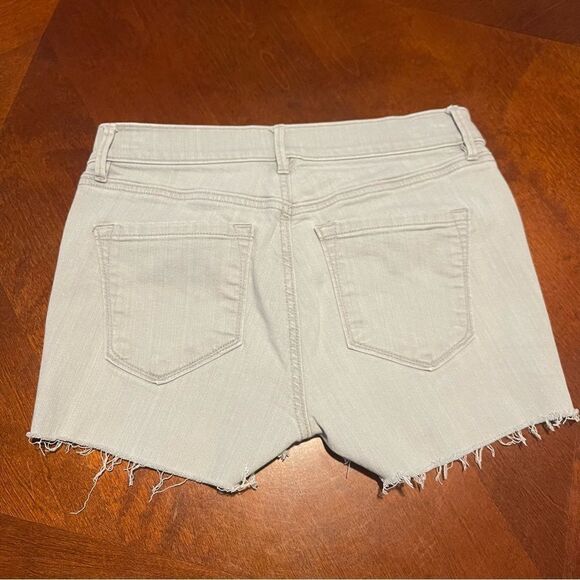 Loft Supper Skinny Shorts Size 6P/28 - Picture 2 of 7